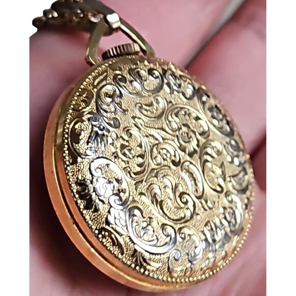 VTG Mechanical Necklace Pendant Watch Floral and Geometric Details MCM 50s-70s